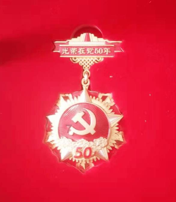 冬天拍照，7个拍照姿势可以学，这样拍照氛围感满满