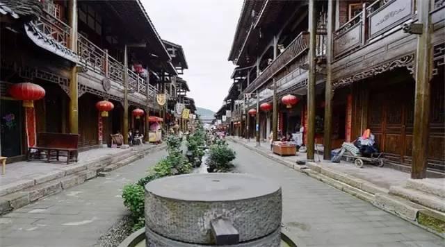 逃离违建房屋9